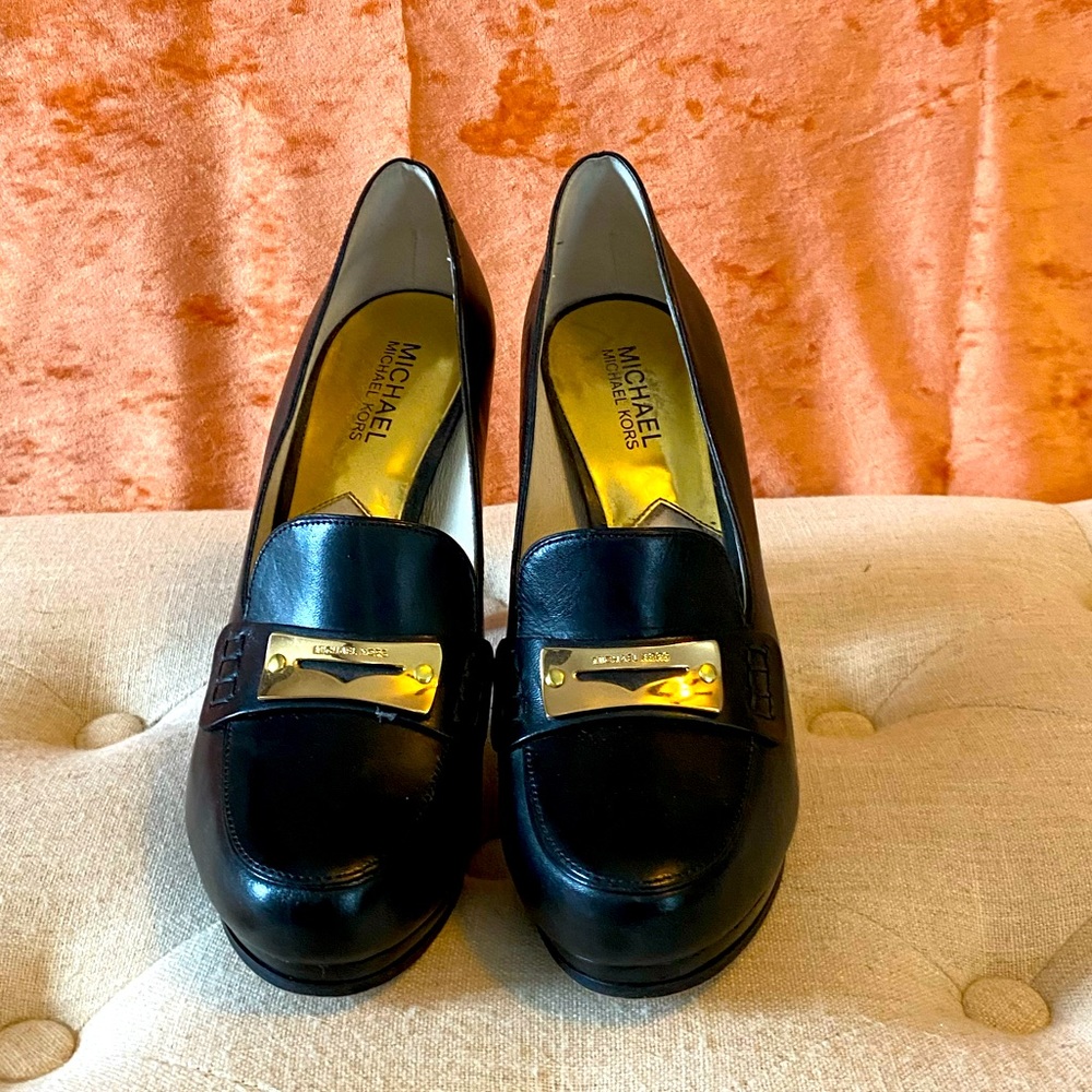Michael Kors silhouette loafer Never Worn!